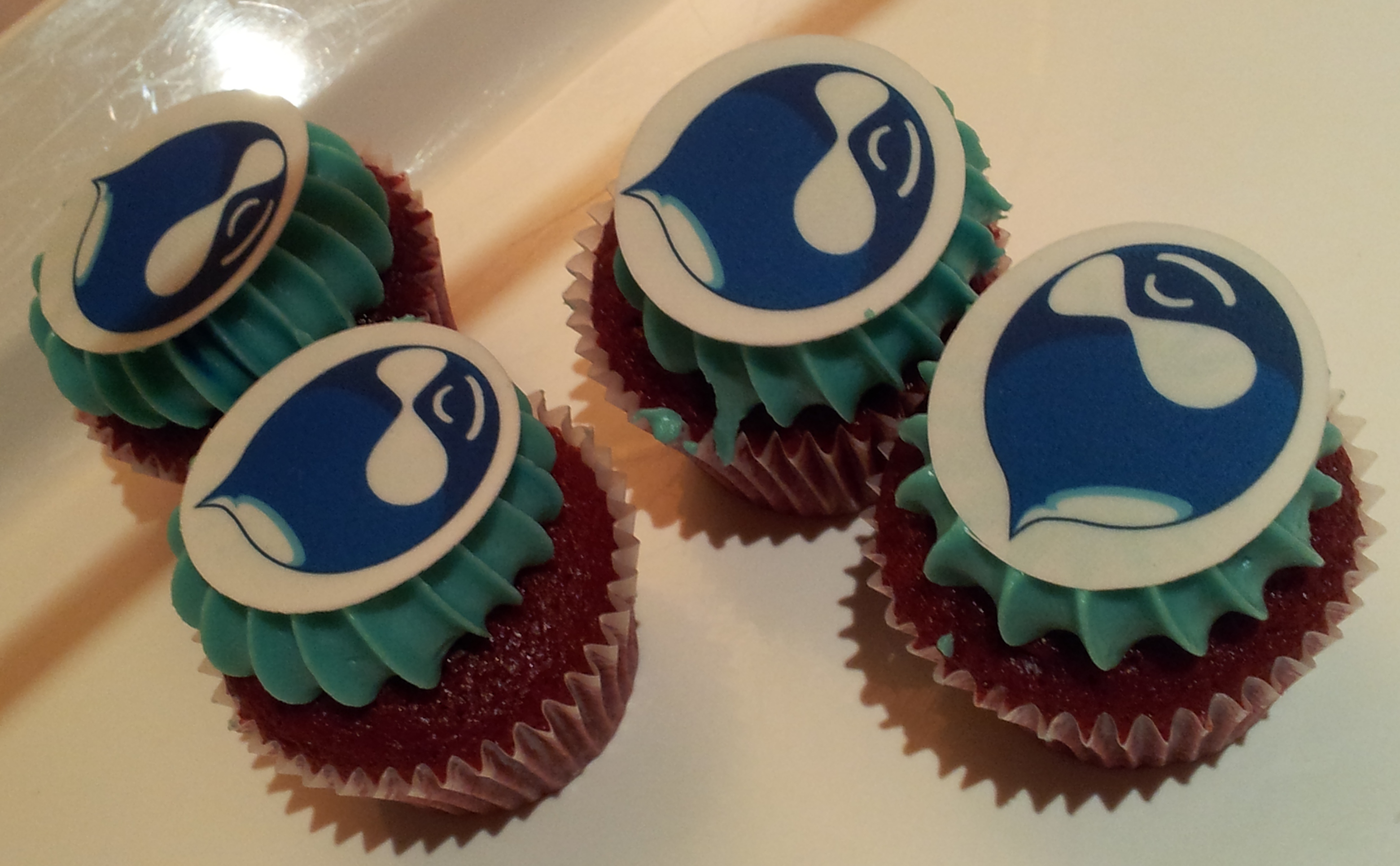 Капкейки в виде друпиконок